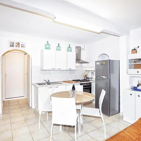 Дом отдыха Awesome In With 2 Bedrooms And Wifi